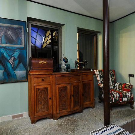 Art Hotel Home Tbilisi Buitenkant foto