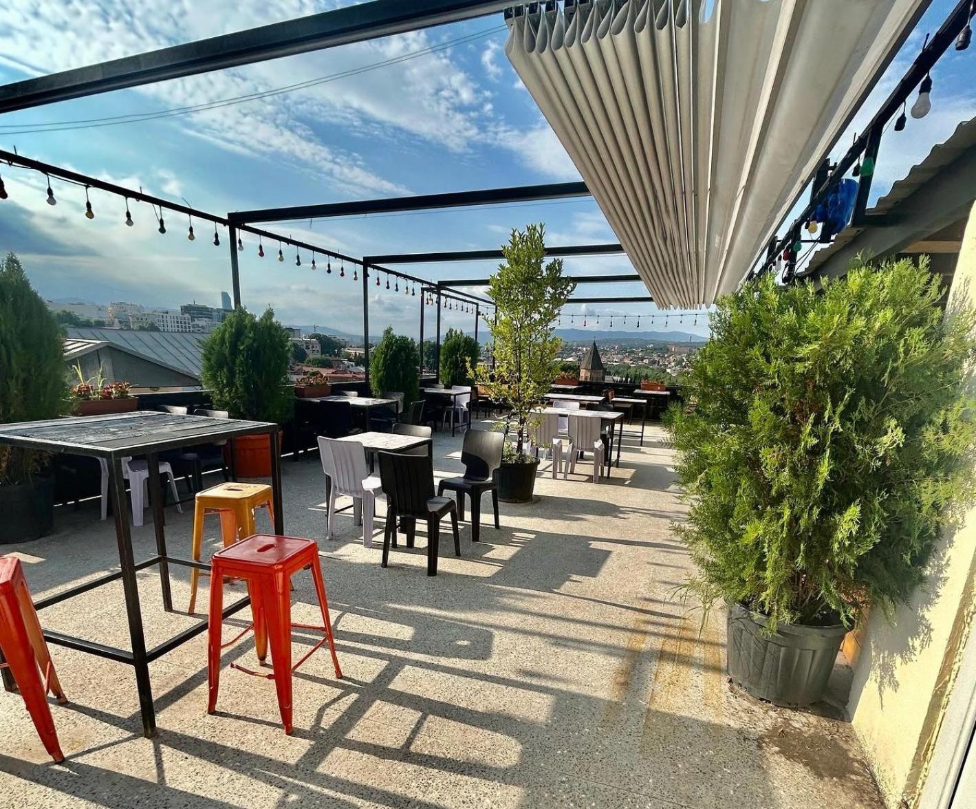 Art Hotel Home Tbilisi Buitenkant foto