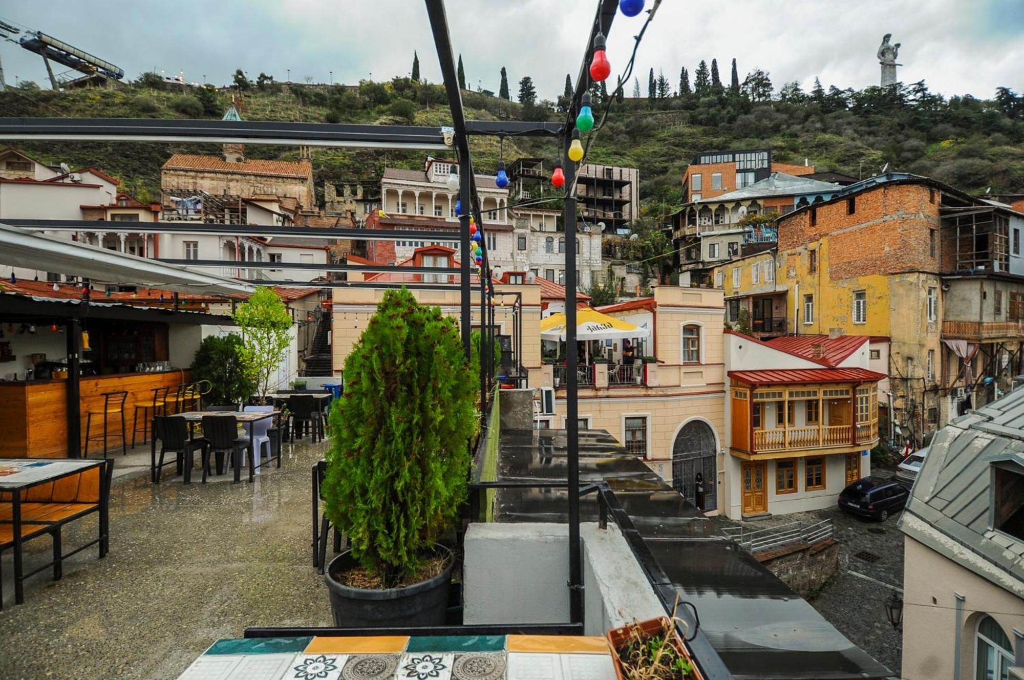 Art Hotel Home Tbilisi Buitenkant foto