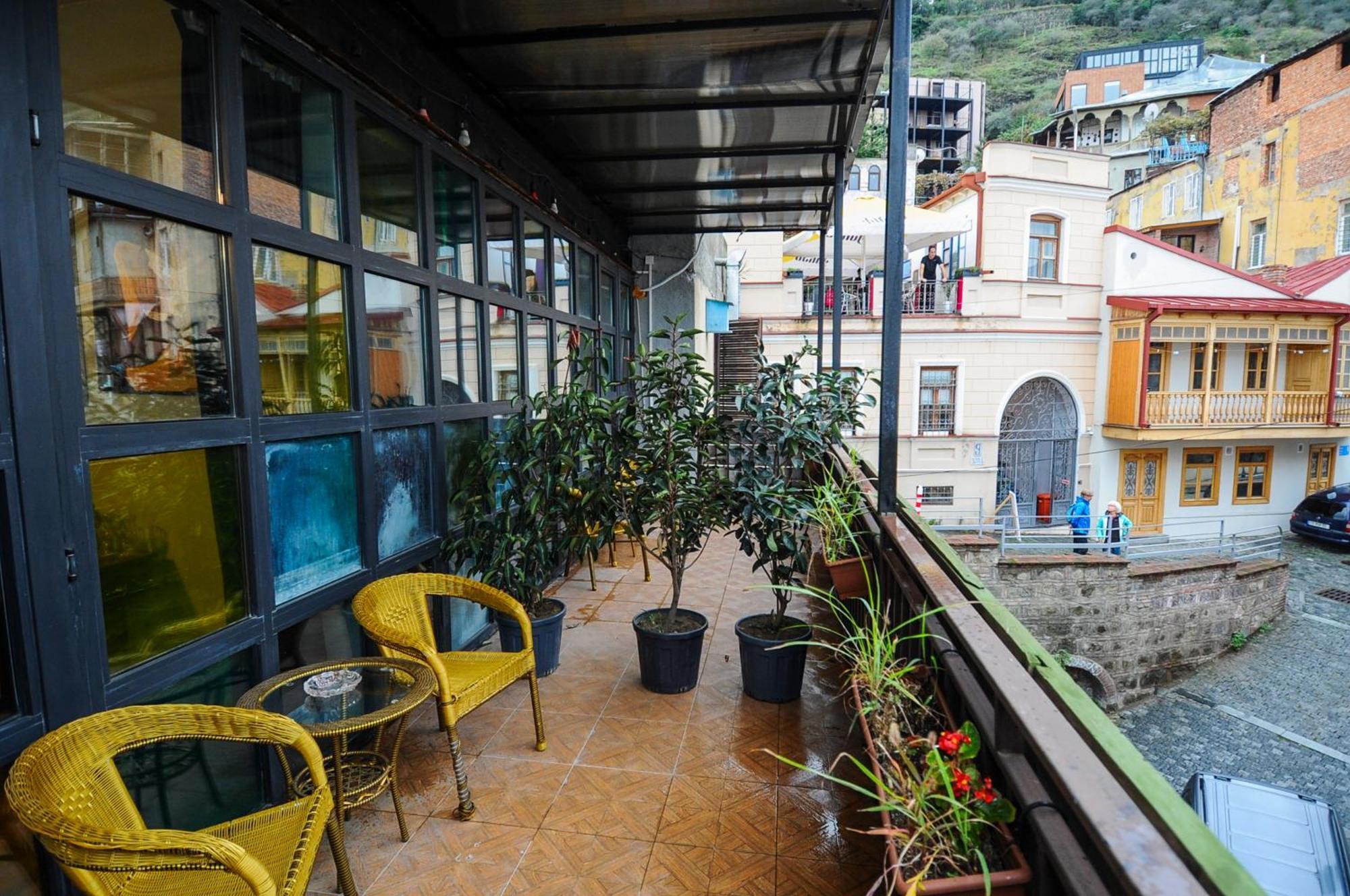 Art Hotel Home Tbilisi Buitenkant foto